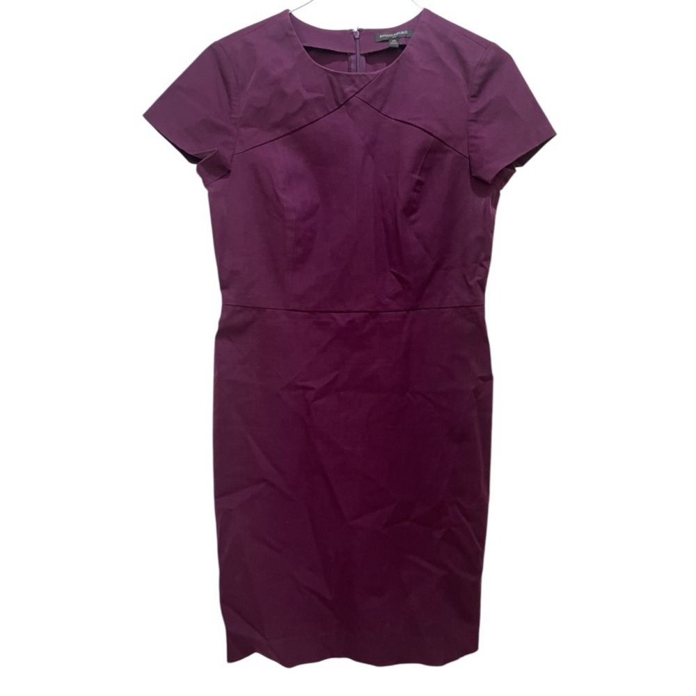 Banana Republic Sheath dress Size 10, burgundy color EUC